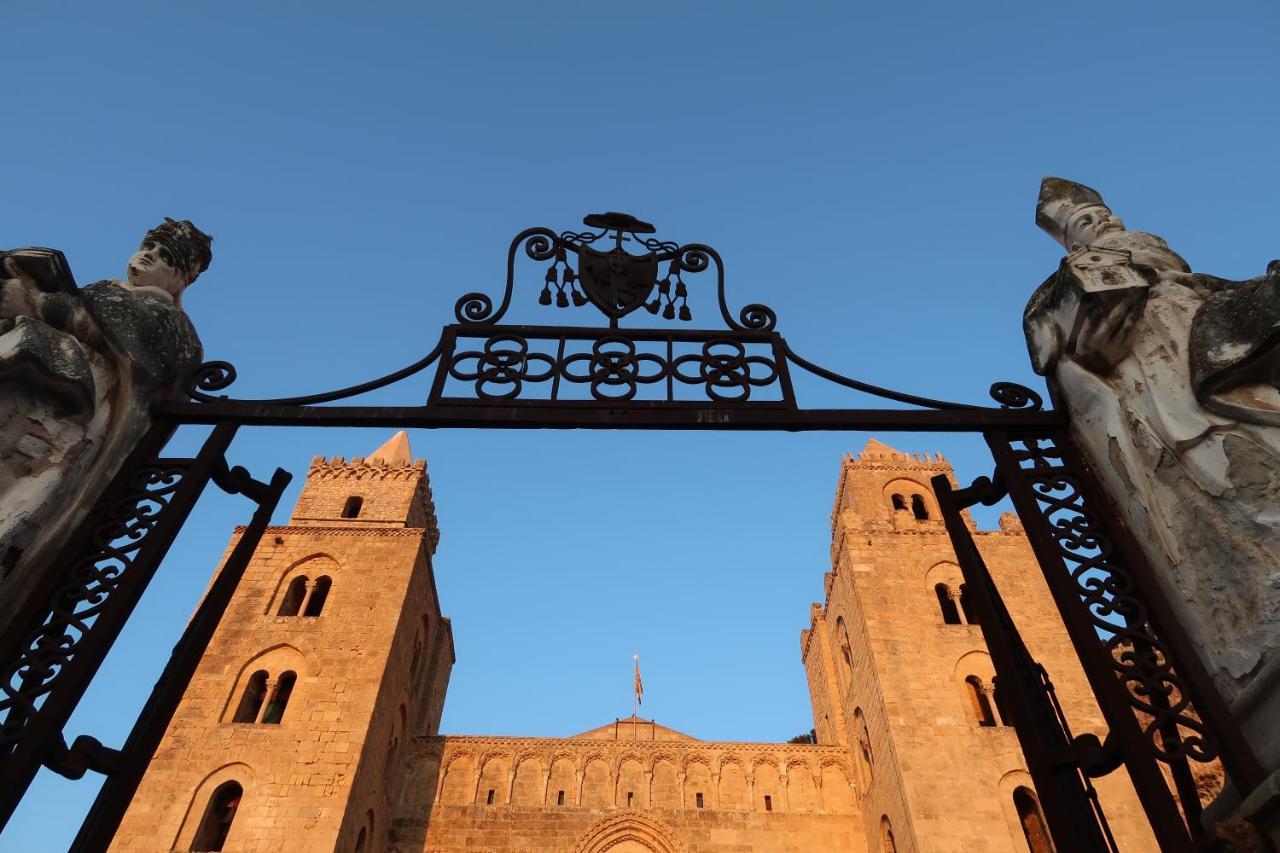Familyholidays La Finestra Di Fronte 切法卢 外观 照片